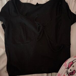 SHEIN Black Tie-Front Crop Top